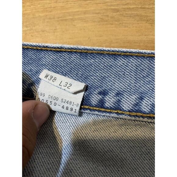 Levis 550 Mens Vintage Denim Blue Jeans 38x32 red tab Distressed Paint - Picture 3 of 9